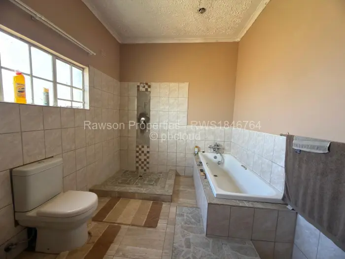 Other Commercial for Sale in Kadoma, Kadoma