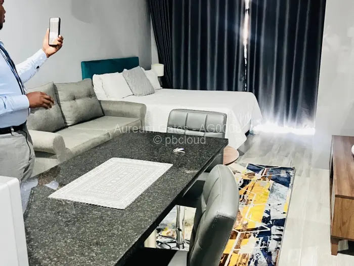 Flat/Apartment to Rent in Borrowdale West