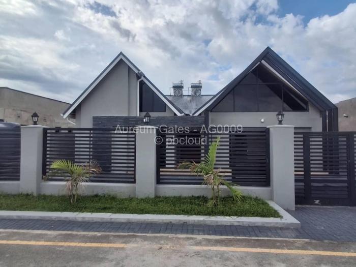 Townhouse/Cluster for Sale in Arlington, Harare