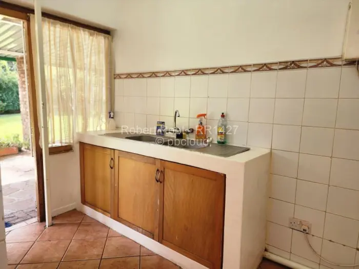 4 Bedroom House to Rent in Greendale North