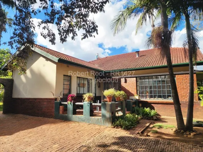 4 Bedroom House to Rent in Greendale North