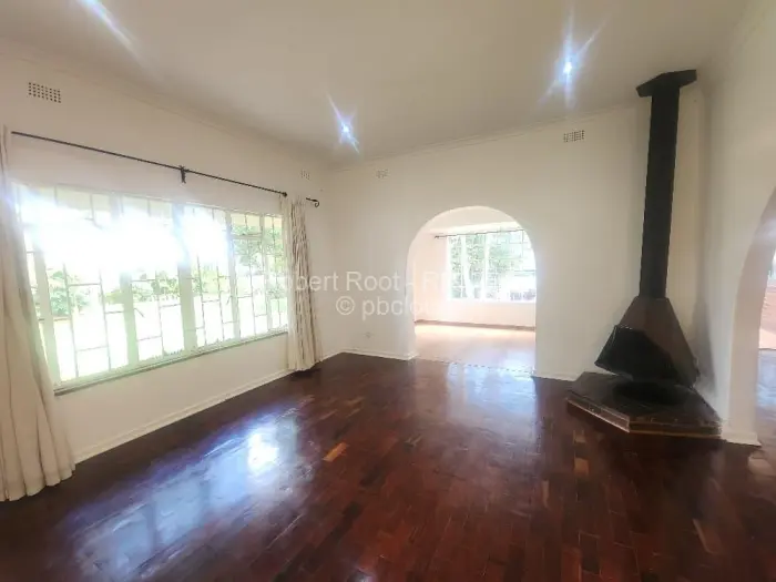 4 Bedroom House to Rent in Greendale North