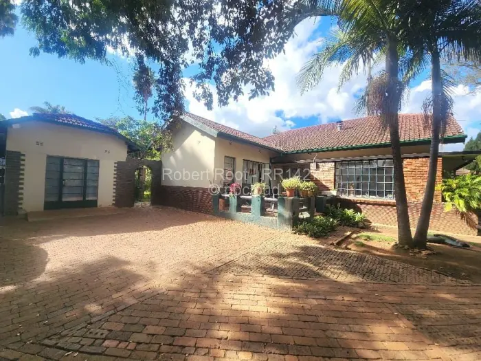 4 Bedroom House to Rent in Greendale North