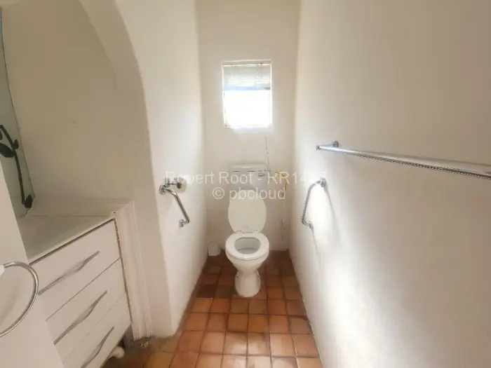 4 Bedroom House to Rent in Greendale North