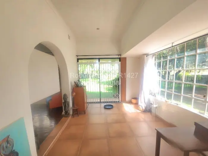 4 Bedroom House to Rent in Greendale North