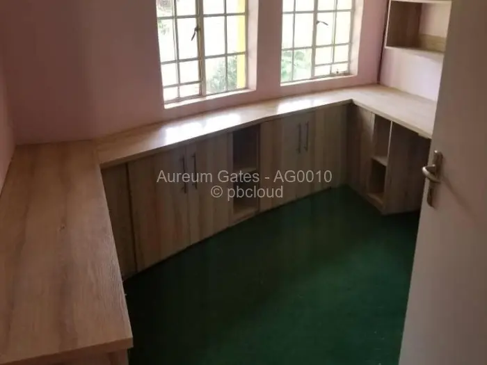 5 Bedroom House for Sale in Goodhope, Harare