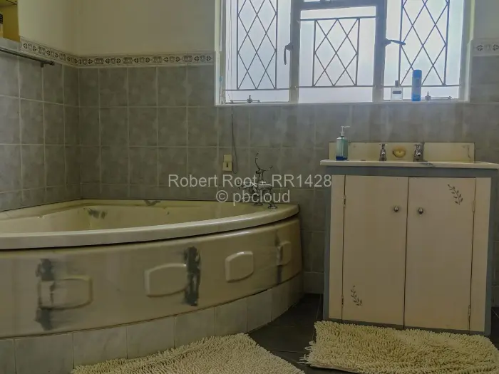 4 Bedroom House for Sale in Mount Pleasant, Harare