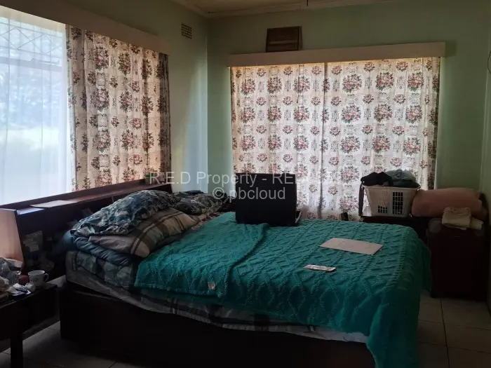 2 Bedroom House for Sale in Newton West, Bulawayo