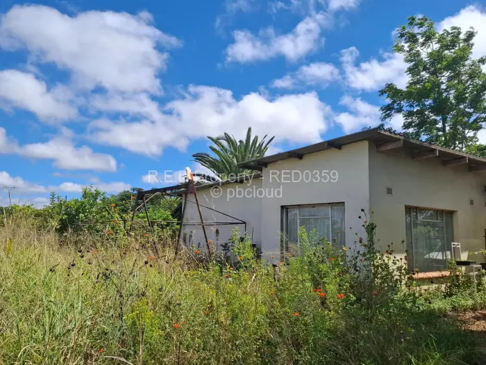 2 Bedroom House for Sale in Newton West, Bulawayo