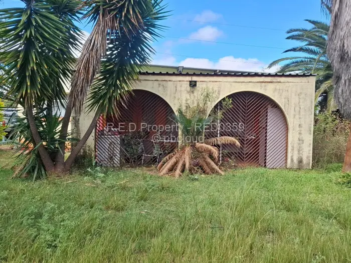 2 Bedroom House for Sale in Newton West, Bulawayo