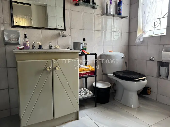 4 Bedroom House for Sale in Woodlands, Bulawayo