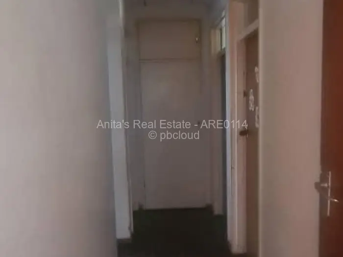 3 Bedroom House for Sale in Montrose Byo, Bulawayo