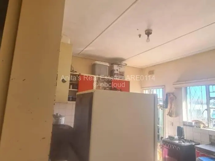 3 Bedroom House for Sale in Montrose Byo, Bulawayo