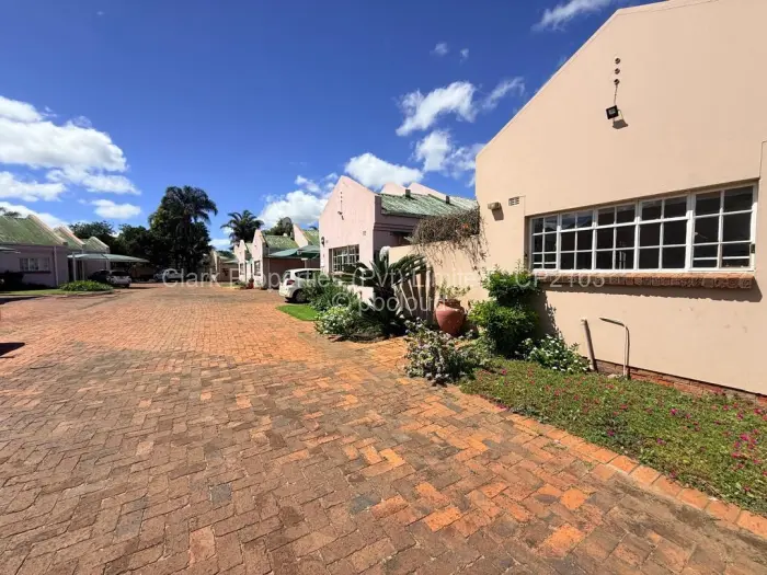 Townhouse/Cluster to Rent in Avondale