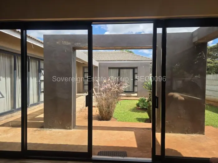4 Bedroom House for Sale in Borrowdale, Harare