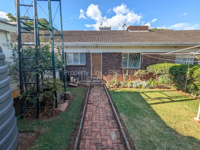 Flat/Apartment to Rent in Greystone Park