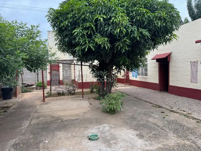 3 Bedroom House for Sale in Bulawayo City Centre, Bulawayo