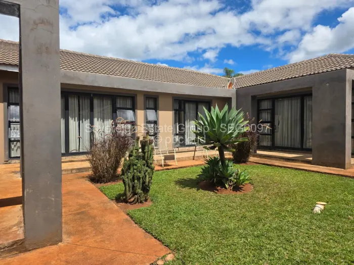 4 Bedroom House for Sale in Borrowdale, Harare
