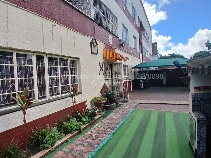 3 Bedroom Cottage/Garden Flat for Sale in Harare City Centre, Harare