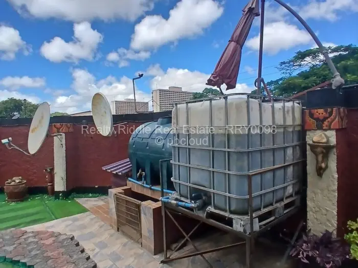 3 Bedroom Cottage/Garden Flat for Sale in Harare City Centre, Harare