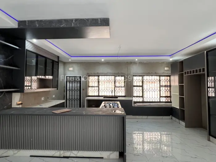 Townhouse/Cluster to Rent in Glen Lorne