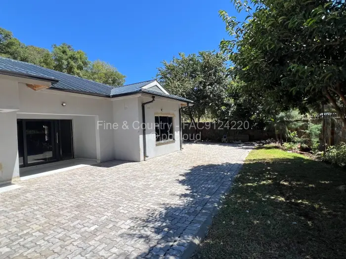 Townhouse/Cluster to Rent in Glen Lorne