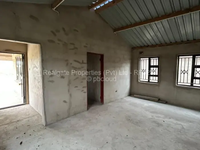 3 Bedroom House for Sale in Cowdray Park, Bulawayo