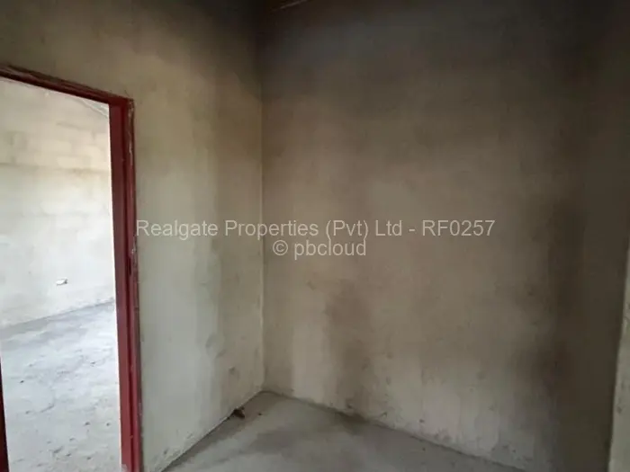 3 Bedroom House for Sale in Cowdray Park, Bulawayo