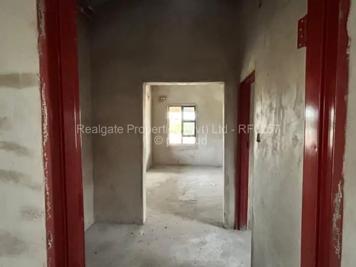 3 Bedroom House for Sale in Cowdray Park, Bulawayo