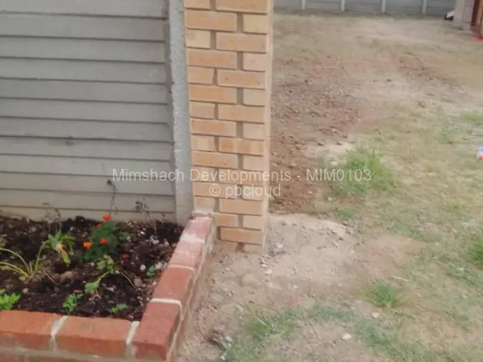 1 Bedroom House for Sale in Budiriro, Harare