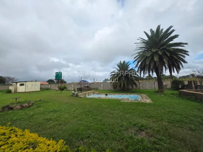 2 Bedroom House for Sale in Manningdale, Bulawayo