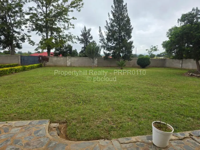 2 Bedroom House for Sale in Manningdale, Bulawayo