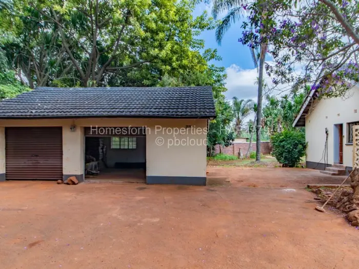 4 Bedroom House for Sale in Borrowdale, Harare