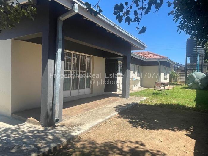 4 Bedroom House for Sale in Zimre Park, Harare