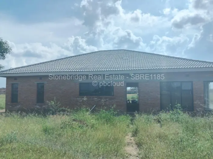 4 Bedroom House for Sale in Hopeville, Bulawayo