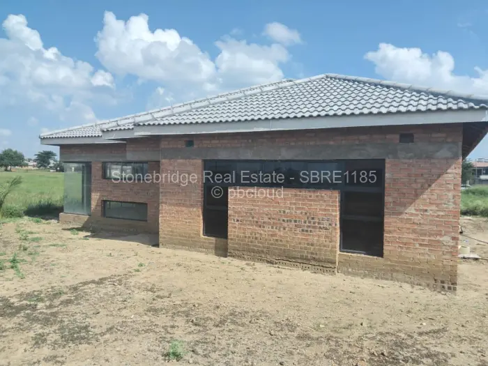 4 Bedroom House for Sale in Hopeville, Bulawayo