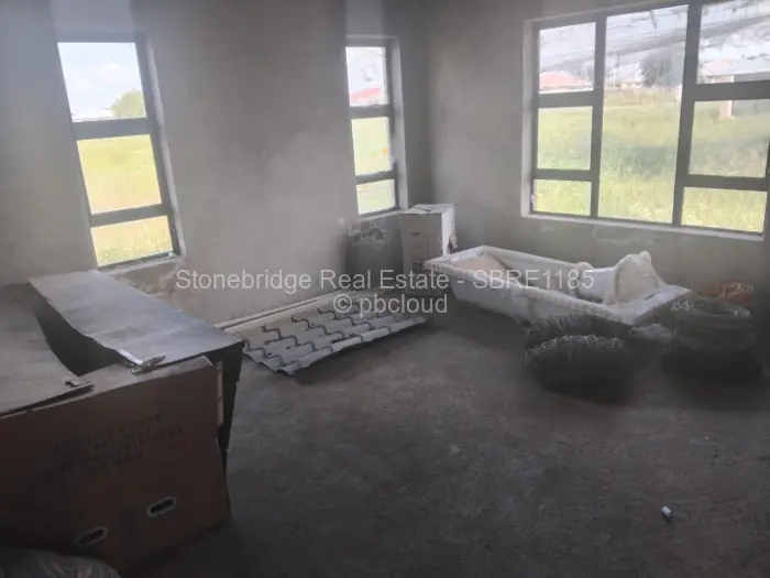 4 Bedroom House for Sale in Hopeville, Bulawayo