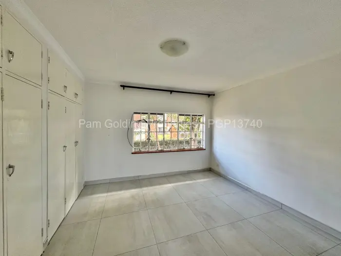 Townhouse/Cluster to Rent in Avenues