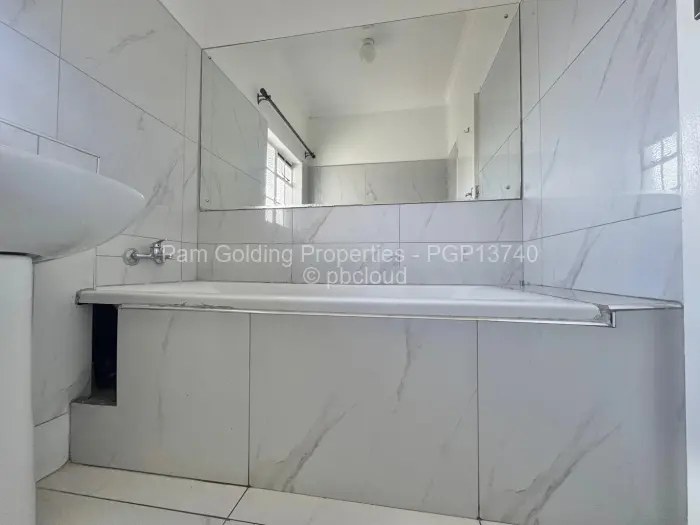 Townhouse/Cluster to Rent in Avenues