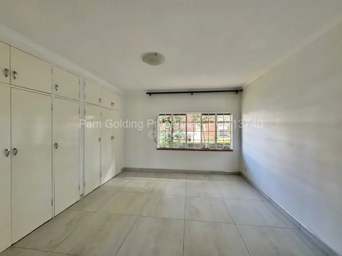 Townhouse/Cluster to Rent in Avenues