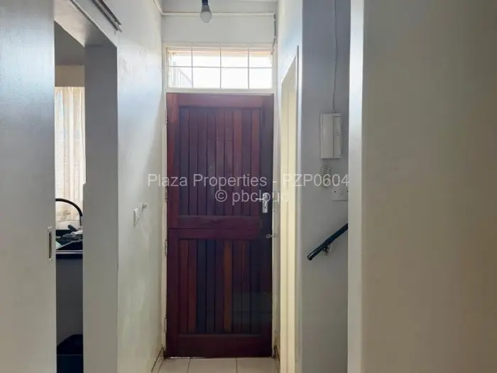 2 Bedroom Cottage/Garden Flat for Sale in Avenues, Harare