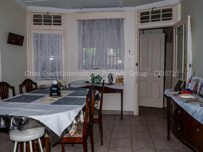 4 Bedroom House for Sale in Bulawayo City Centre, Bulawayo
