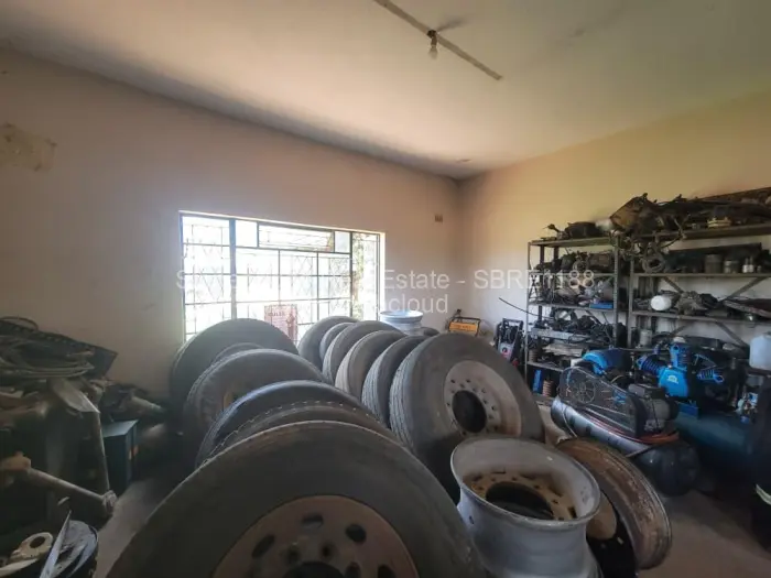 Warehouse/Industrial for Sale in Kelvin West, Bulawayo