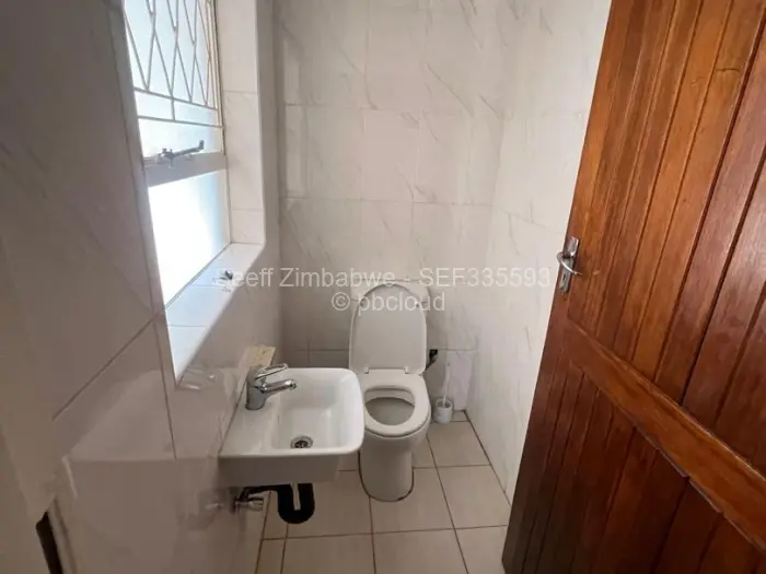 6 Bedroom House to Rent in Greendale