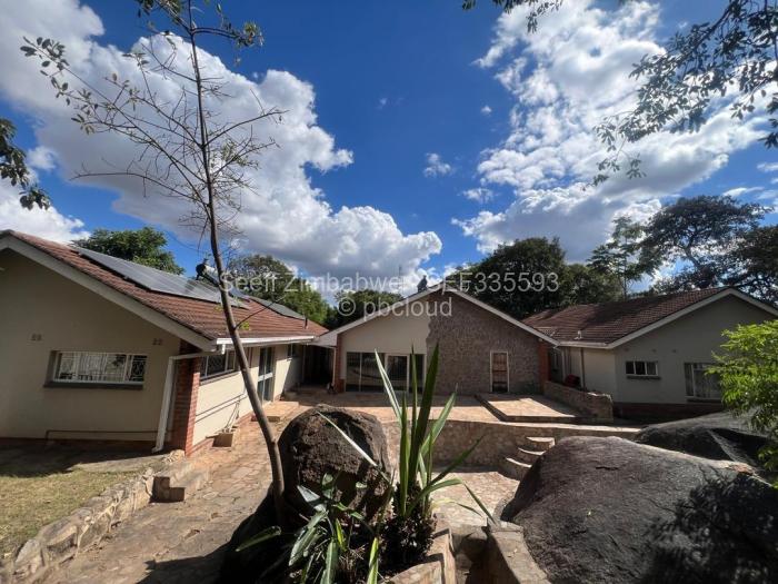 6 Bedroom House to Rent in Greendale, Harare