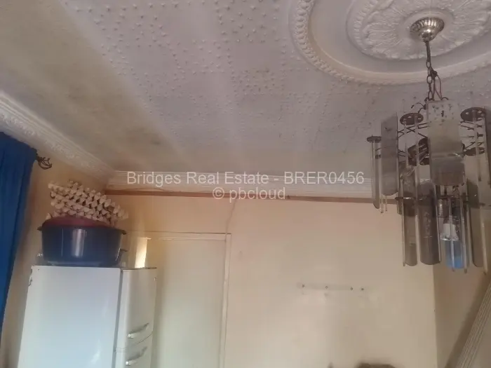 2 Bedroom House for Sale in Kambuzuma, Harare