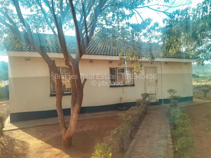 2 Bedroom House for Sale in Kambuzuma, Harare