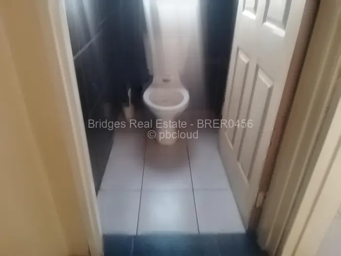 2 Bedroom House for Sale in Kambuzuma, Harare