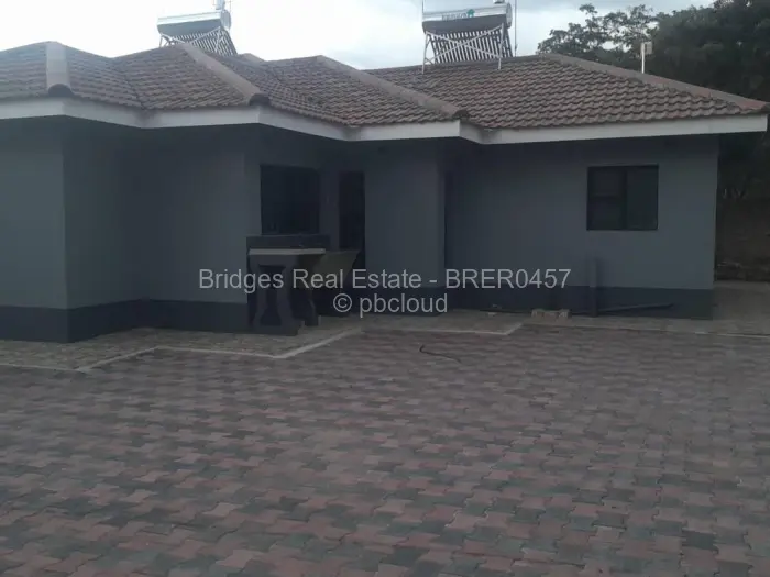 3 Bedroom House to Rent in Rockview