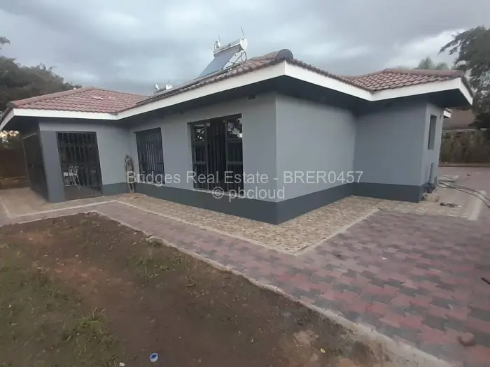 3 Bedroom House to Rent in Rockview